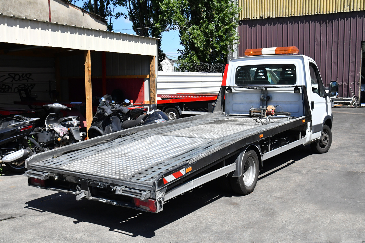 Fourrière Bordeaux contact voiture remorquage